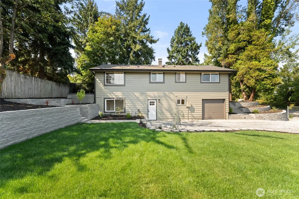 12215 SE 35th Street Bellevue, WA 98006