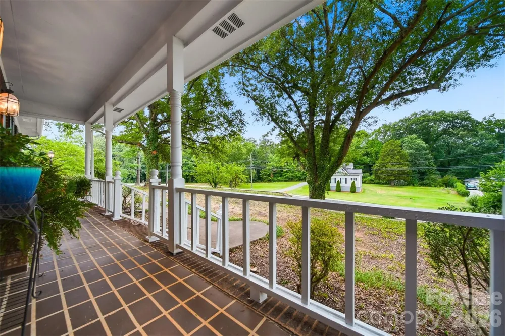 1756 12th Street Drive NW Hickory, NC 28601