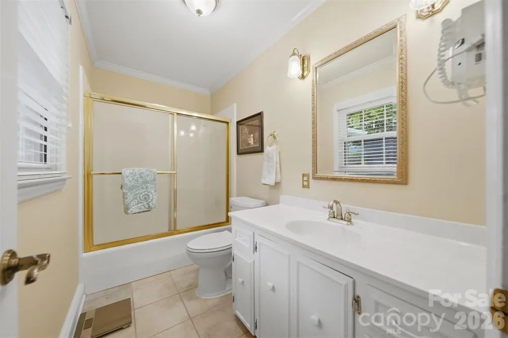 1756 12th Street Drive NW Hickory, NC 28601