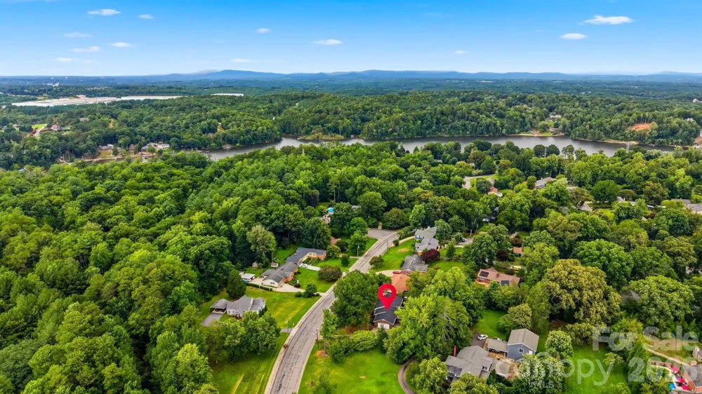 1756 12th Street Drive NW Hickory, NC 28601