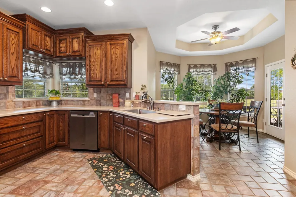 180 Vz County Road 4137 Canton, TX 75103