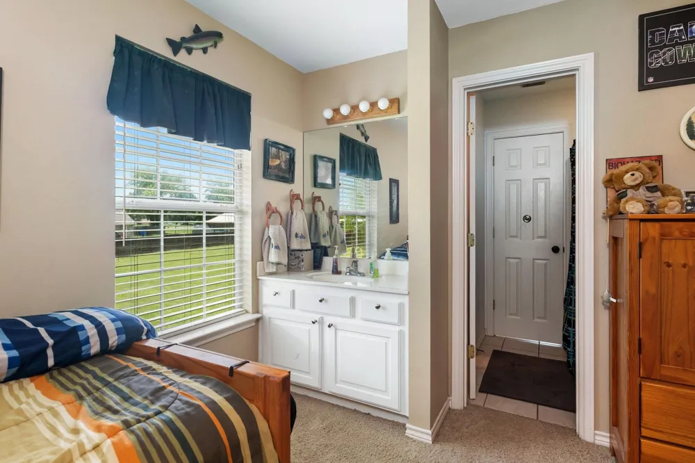 180 Vz County Road 4137 Canton, TX 75103