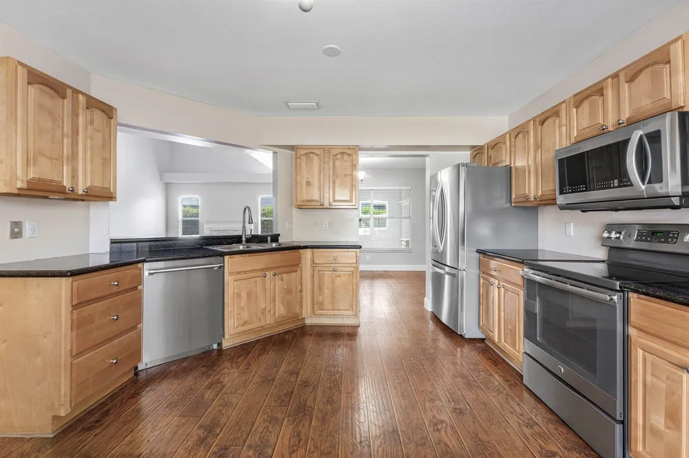 139 ROYAL PINE CIRCLE S Royal Palm Beach, FL 33411