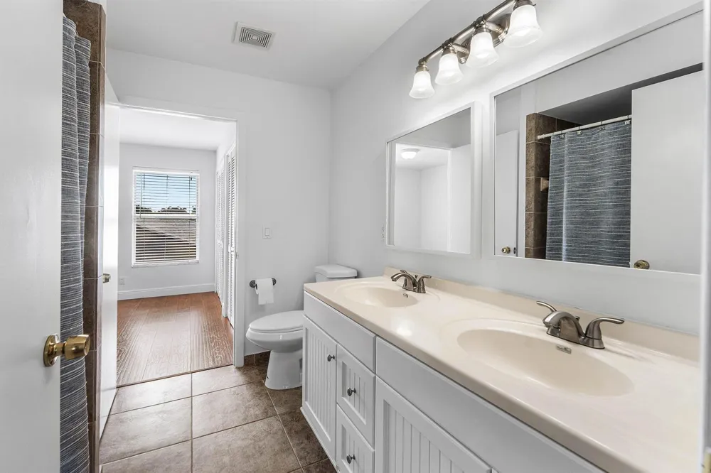 139 ROYAL PINE CIRCLE S Royal Palm Beach, FL 33411