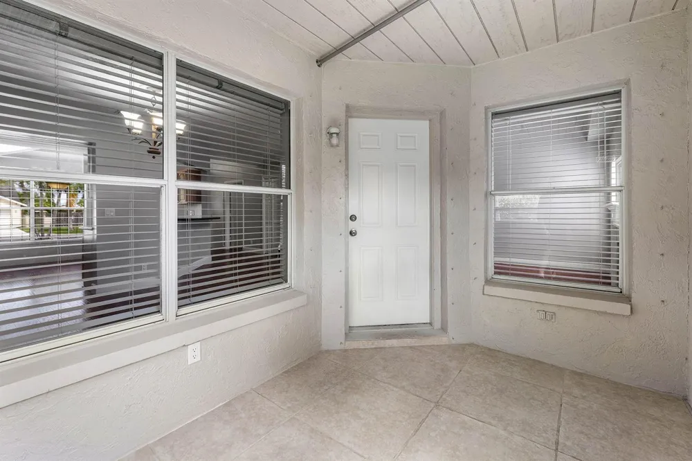 139 ROYAL PINE CIRCLE S Royal Palm Beach, FL 33411