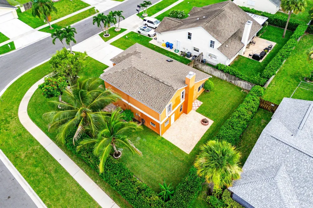 139 ROYAL PINE CIRCLE S Royal Palm Beach, FL 33411