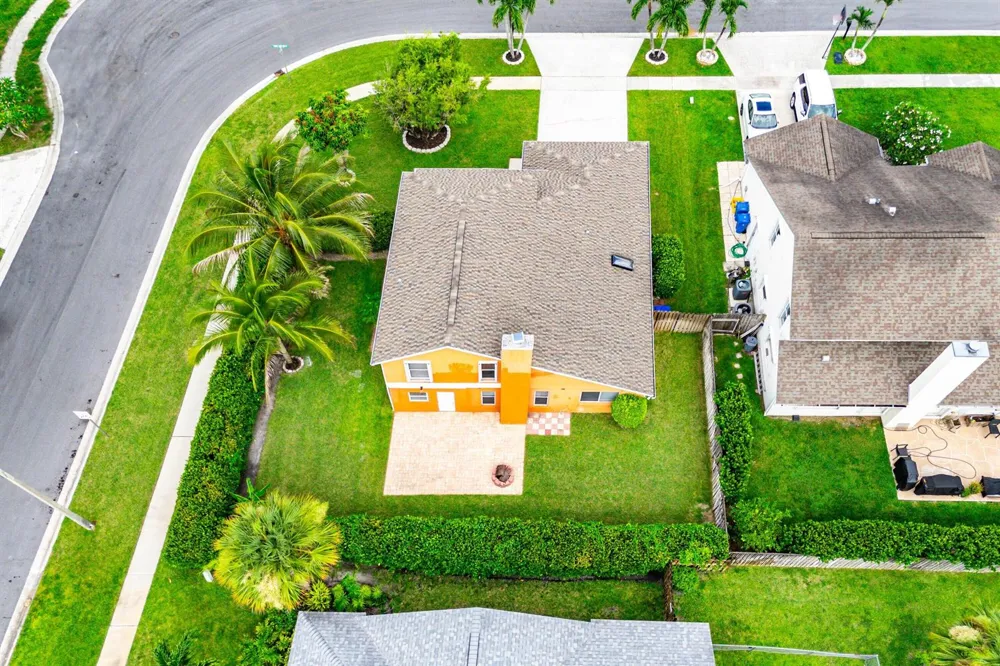 139 ROYAL PINE CIRCLE S Royal Palm Beach, FL 33411