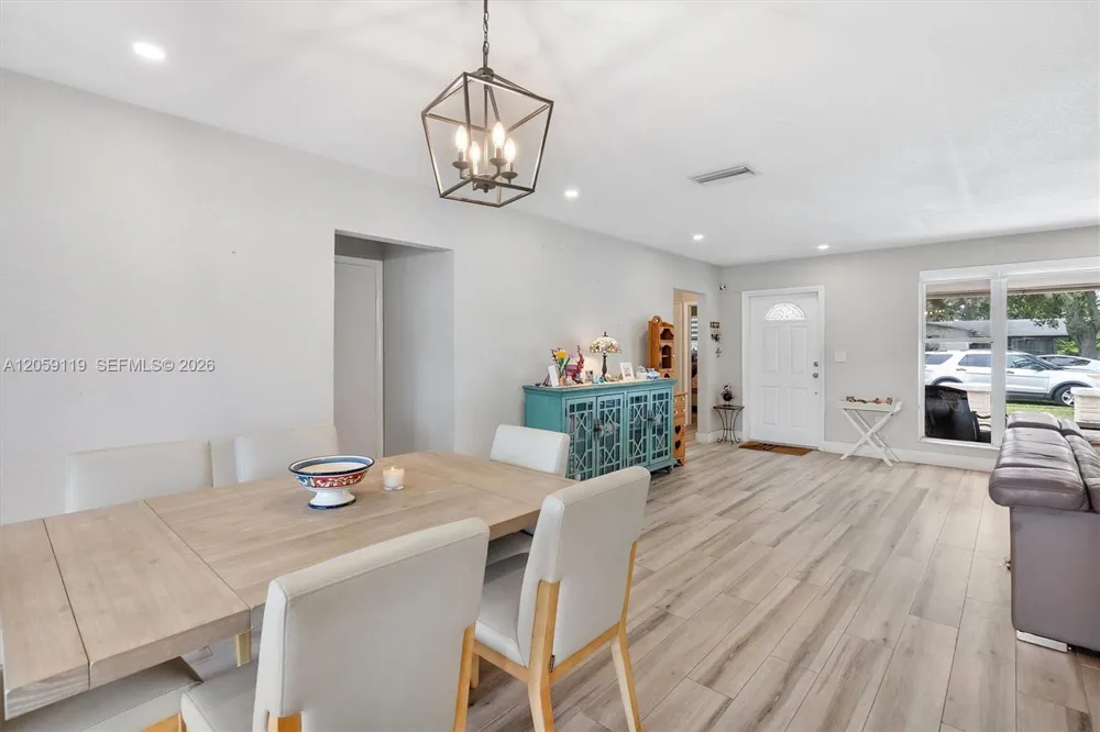 8963 SW 53rd St Cooper City, FL 33328