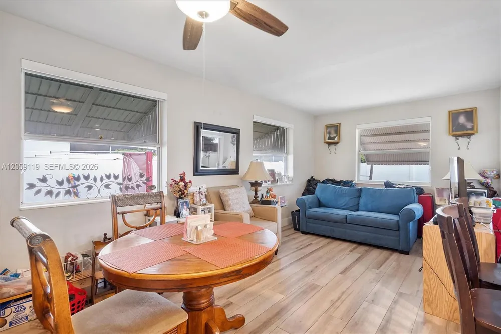 8963 SW 53rd St Cooper City, FL 33328