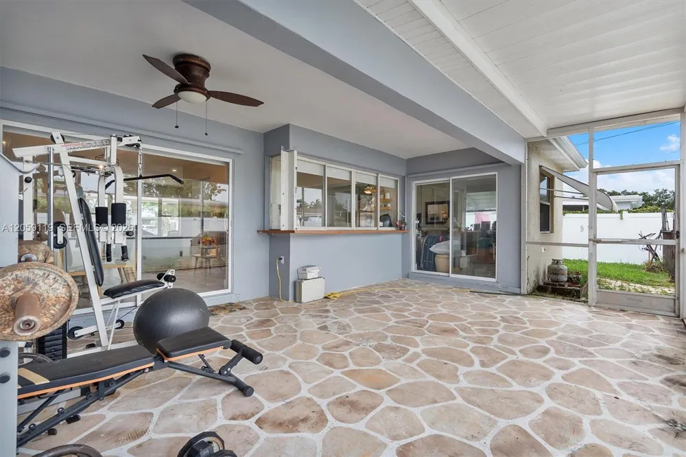 8963 SW 53rd St Cooper City, FL 33328