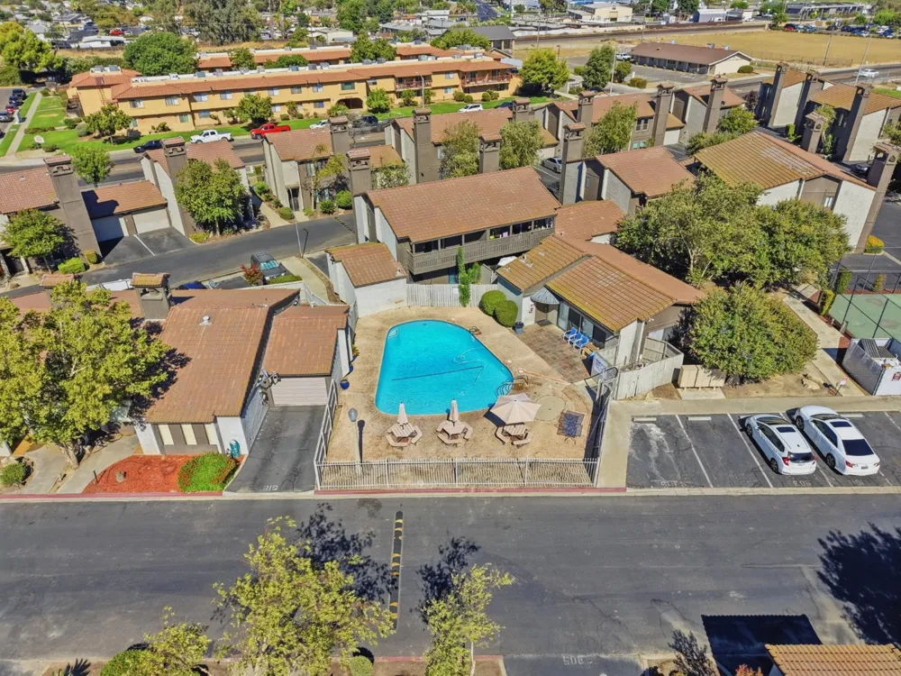 891 Greenfield Avenue Hanford, CA 93230