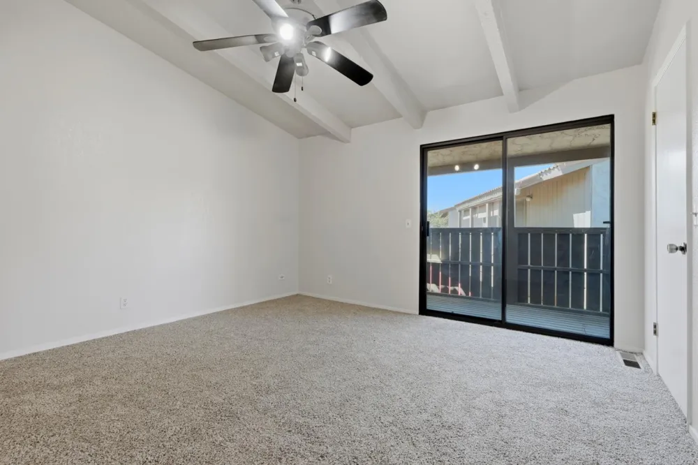 891 Greenfield Avenue Hanford, CA 93230