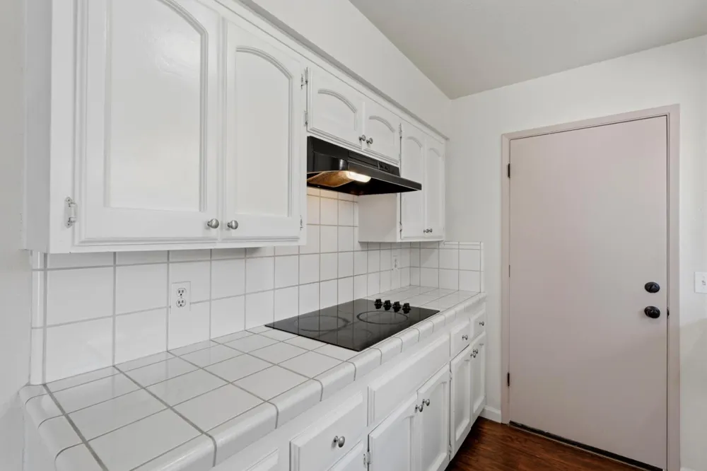 891 Greenfield Avenue Hanford, CA 93230