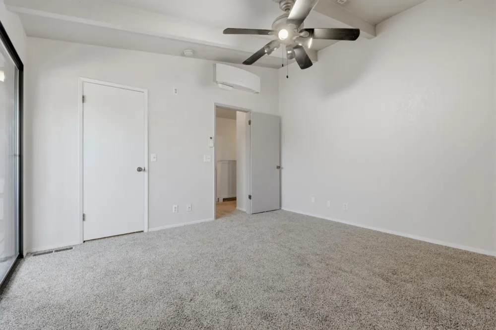 891 Greenfield Avenue Hanford, CA 93230