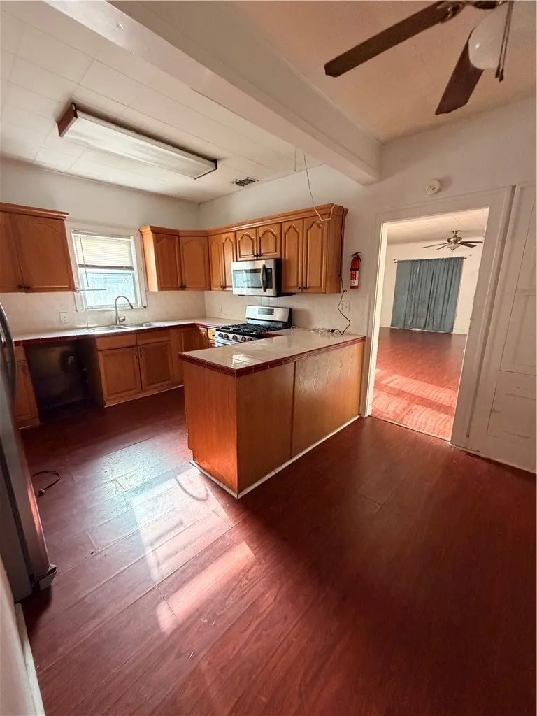 723 W Alice Avenue Kingsville, TX 78363