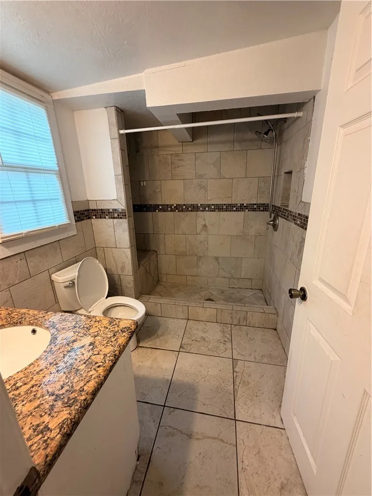 723 W Alice Avenue Kingsville, TX 78363