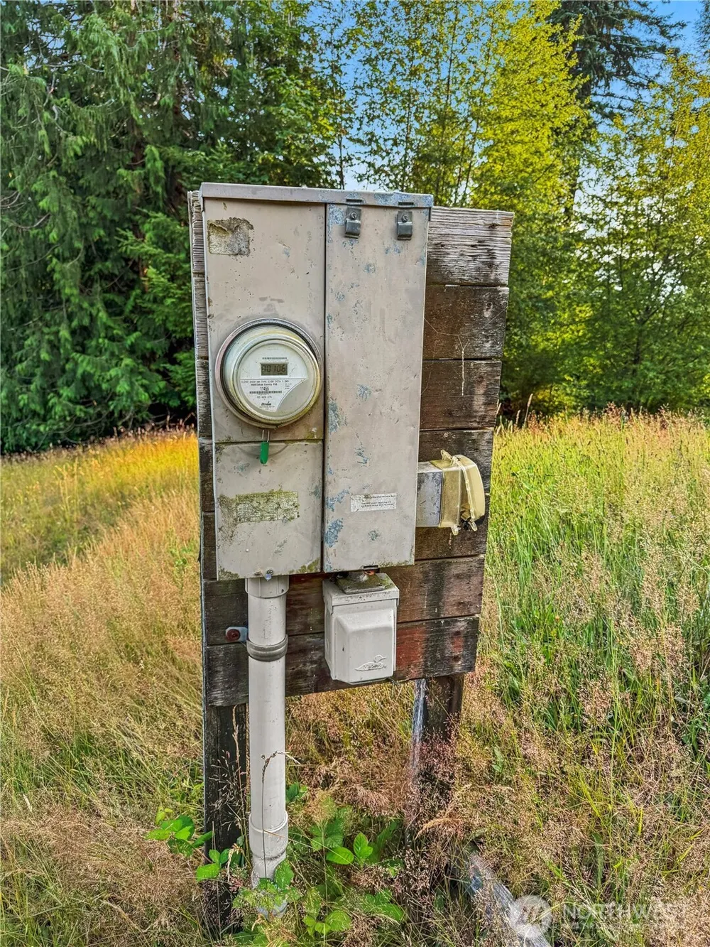 26 Riverview East Road Cathlamet, WA 98612