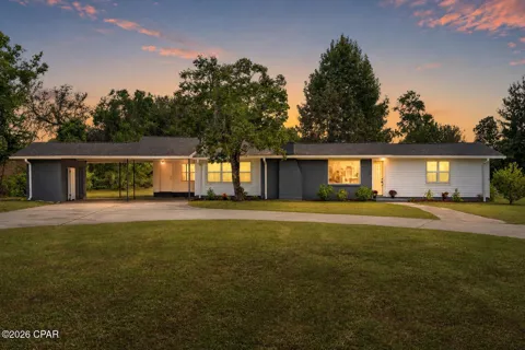 5136 Lake Drive