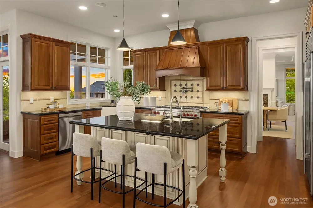3489 NE Harrison Street Issaquah, WA 98029