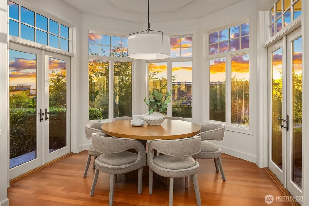 3489 NE Harrison Street Issaquah, WA 98029