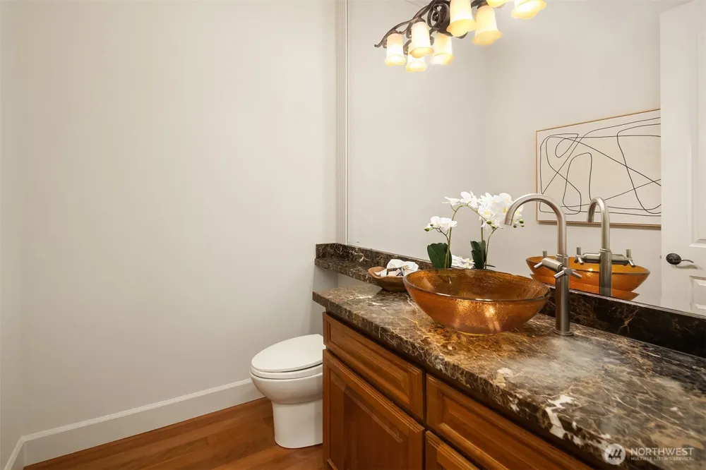 3489 NE Harrison Street Issaquah, WA 98029