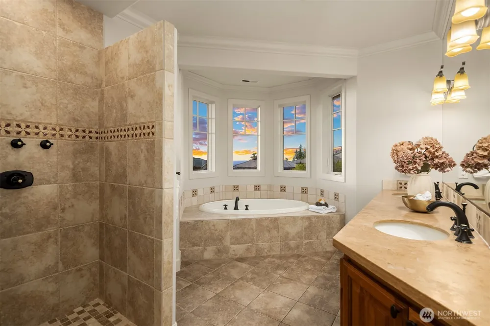 3489 NE Harrison Street Issaquah, WA 98029