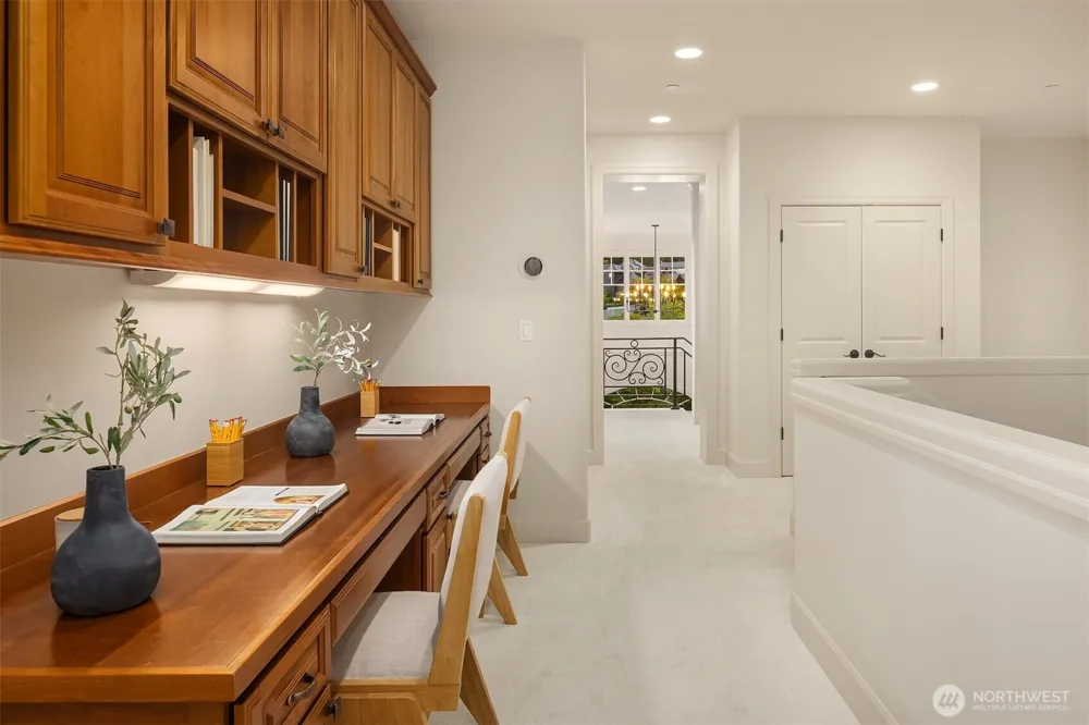 3489 NE Harrison Street Issaquah, WA 98029