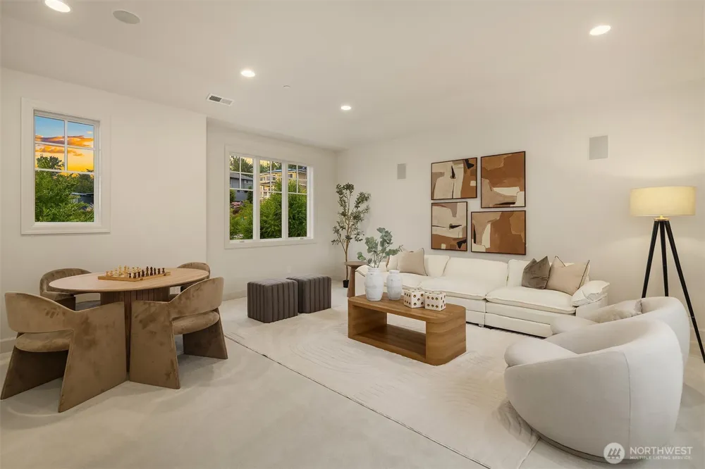 3489 NE Harrison Street Issaquah, WA 98029
