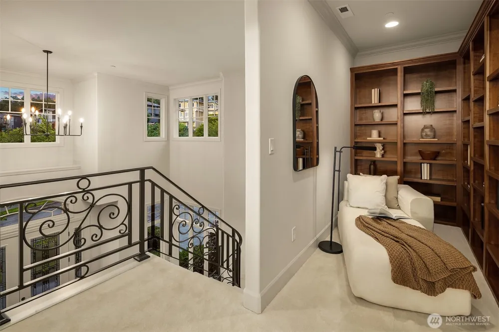 3489 NE Harrison Street Issaquah, WA 98029