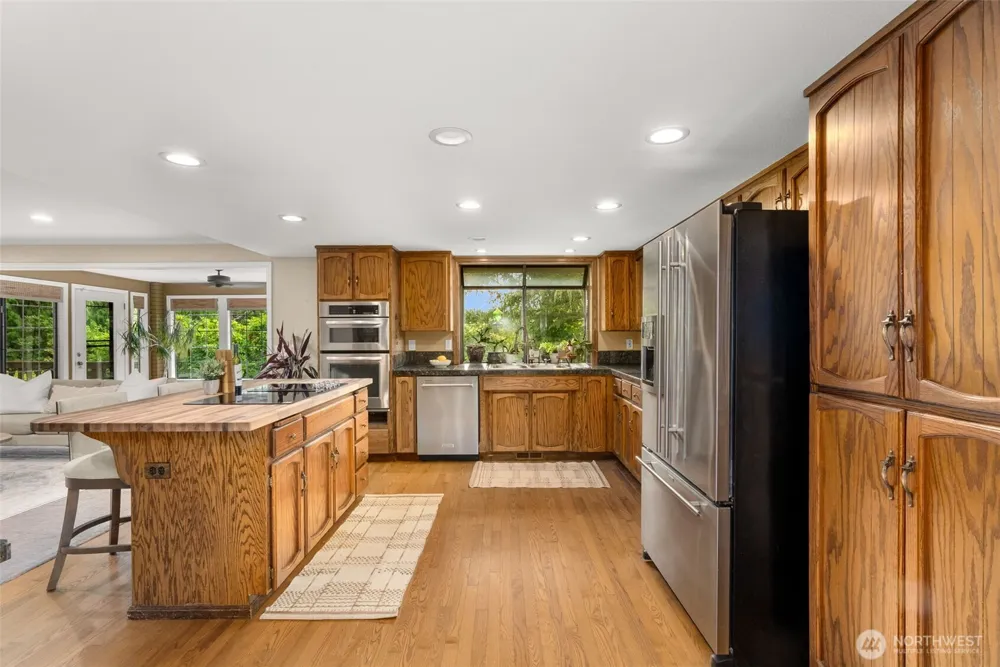 6717 56th Street E Puyallup, WA 98371
