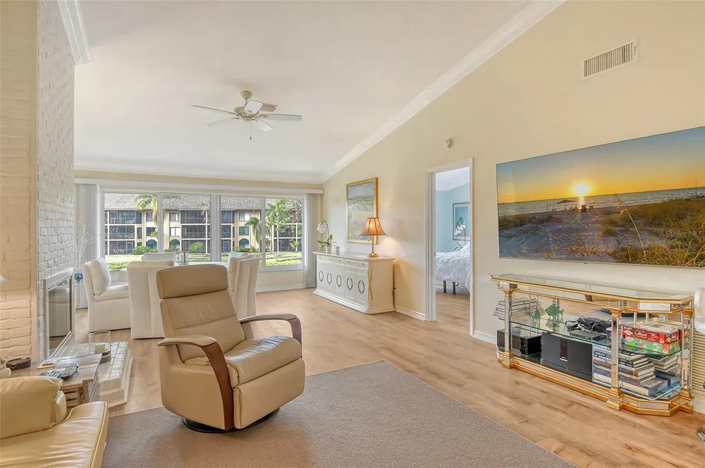 5644 ASHTON LAKE DRIVE #5644 Sarasota, FL 34231