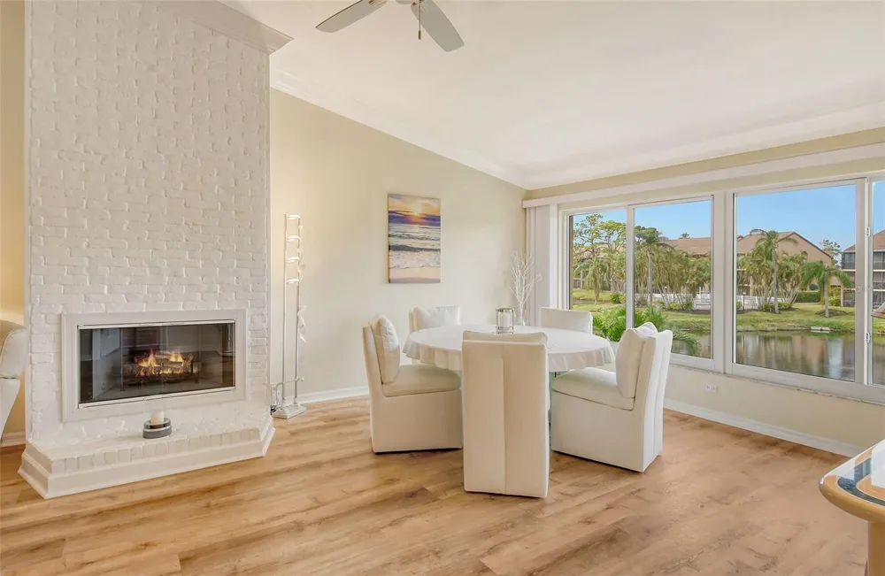5644 ASHTON LAKE DRIVE #5644 Sarasota, FL 34231