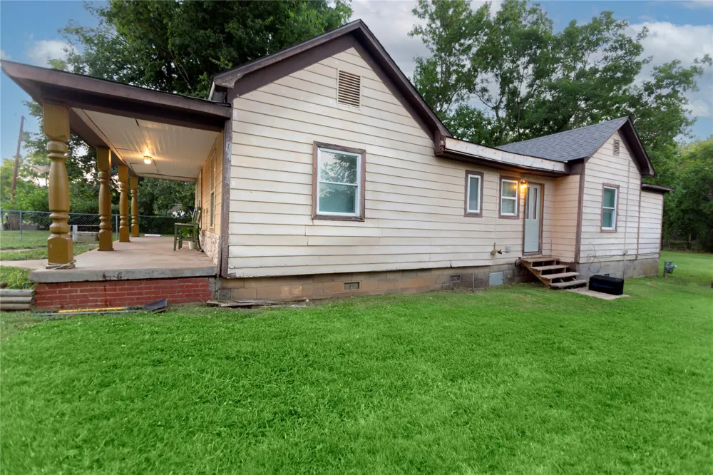 60 SW 2nd Street Krebs, OK 74554