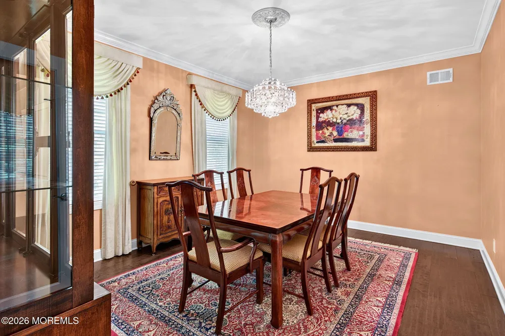 93 Lamb Lane Manalapan, NJ 07726