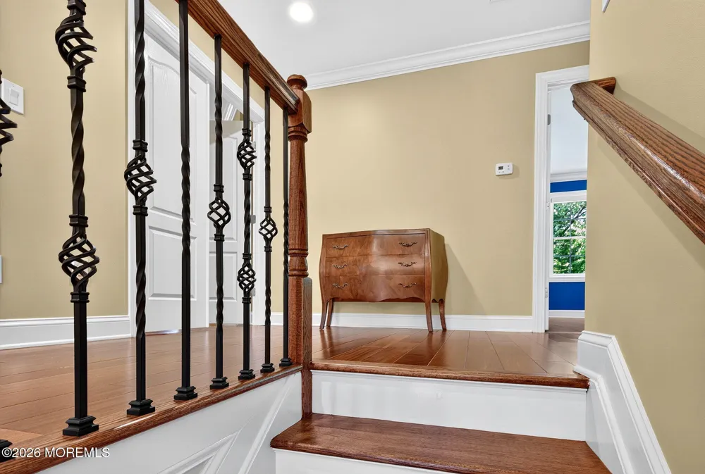 93 Lamb Lane Manalapan, NJ 07726