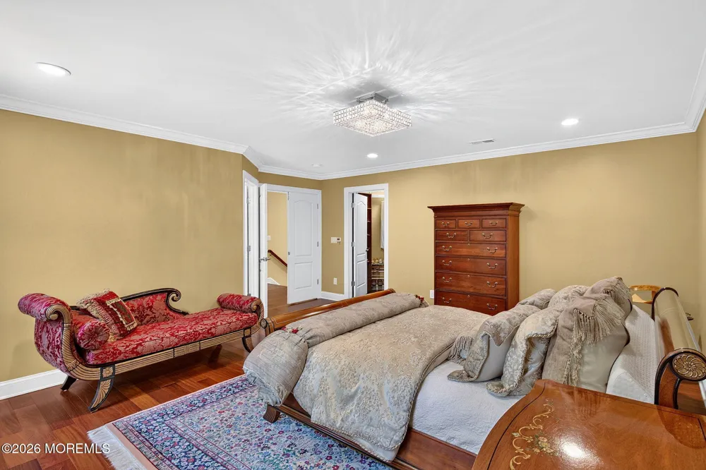 93 Lamb Lane Manalapan, NJ 07726