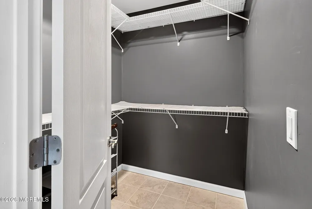 93 Lamb Lane Manalapan, NJ 07726