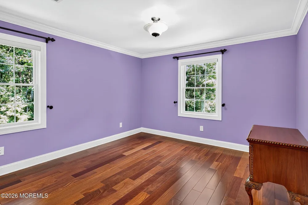 93 Lamb Lane Manalapan, NJ 07726