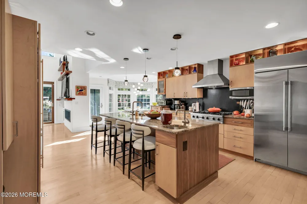 22 Oakes Road Little Silver, NJ 07739