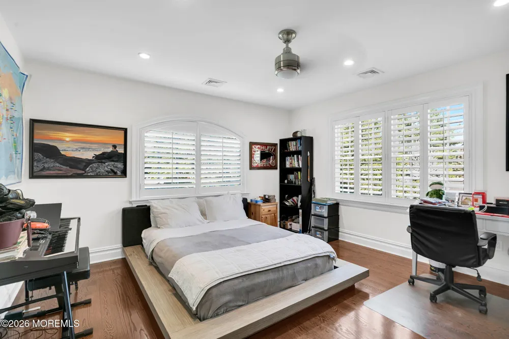 22 Oakes Road Little Silver, NJ 07739