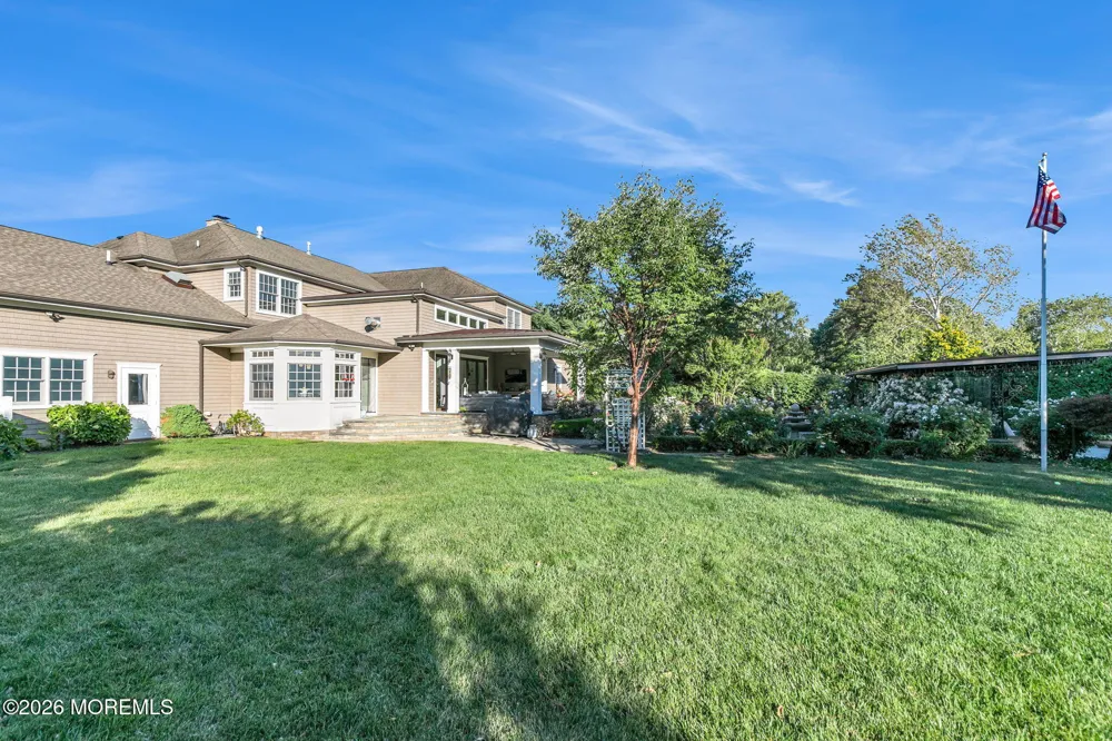 22 Oakes Road Little Silver, NJ 07739