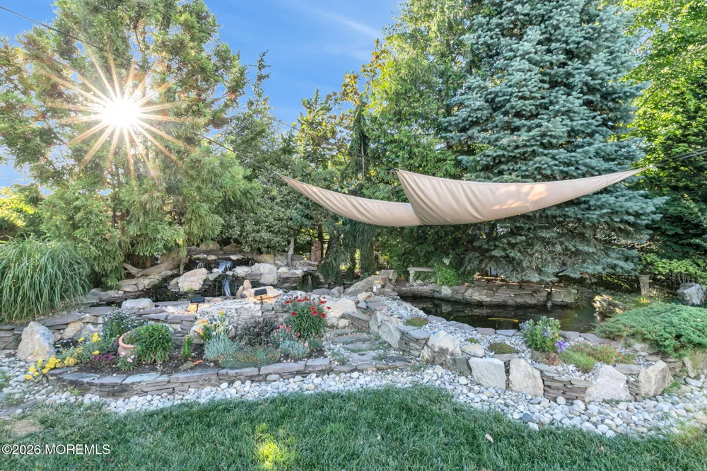 22 Oakes Road Little Silver, NJ 07739