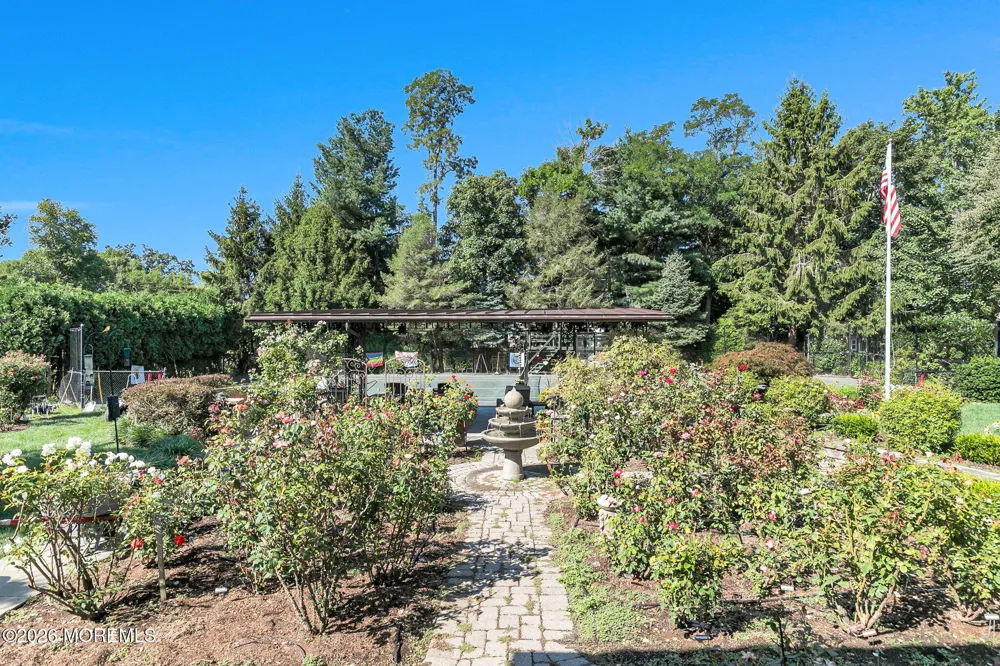 22 Oakes Road Little Silver, NJ 07739