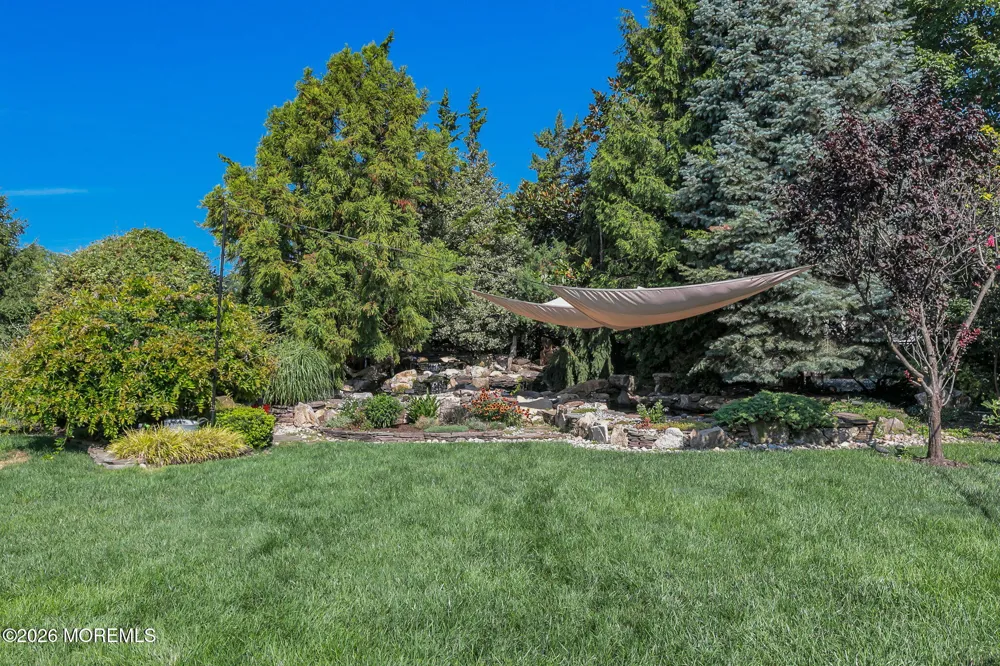 22 Oakes Road Little Silver, NJ 07739