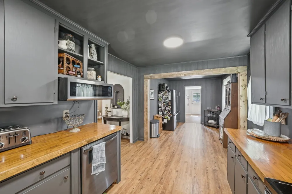 745 Lois Ridge Rd Lynchburg, TN 37352