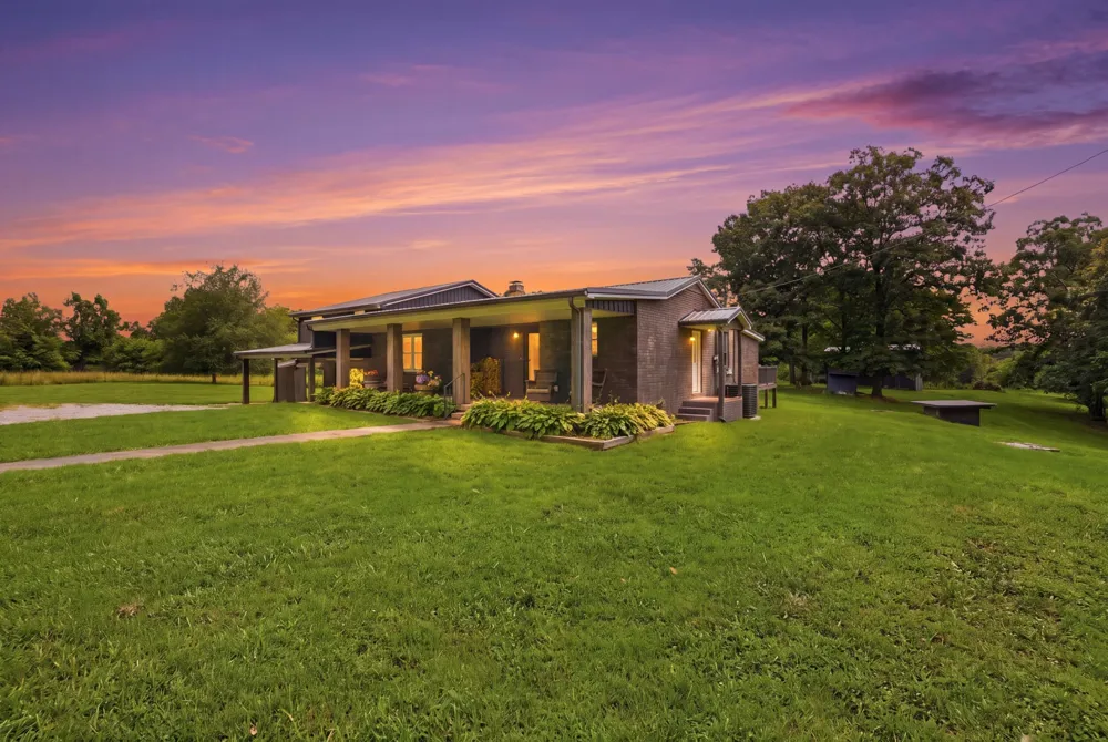 745 Lois Ridge Rd Lynchburg, TN 37352