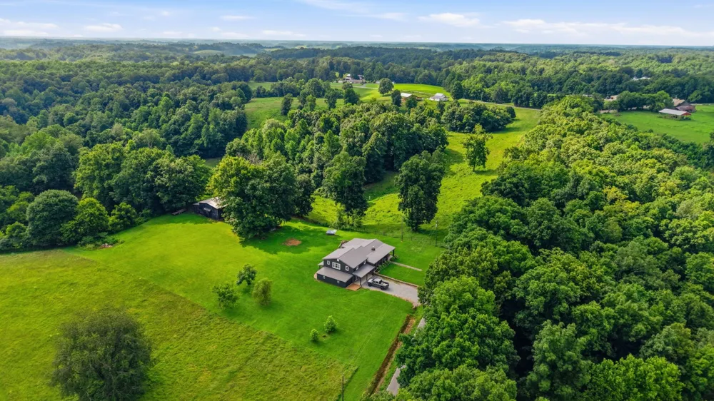 745 Lois Ridge Rd Lynchburg, TN 37352