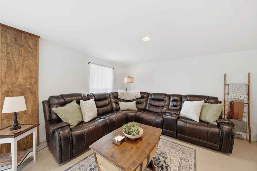 745 Lois Ridge Rd Lynchburg, TN 37352