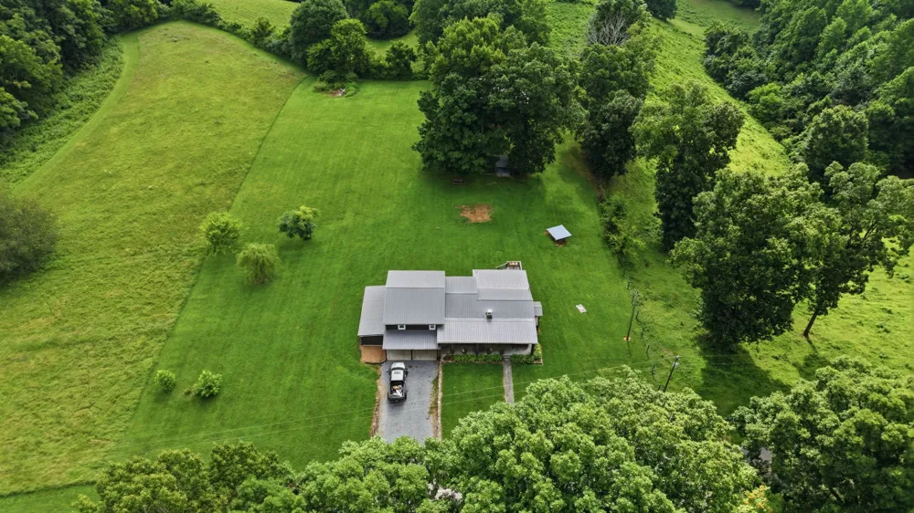 745 Lois Ridge Rd Lynchburg, TN 37352