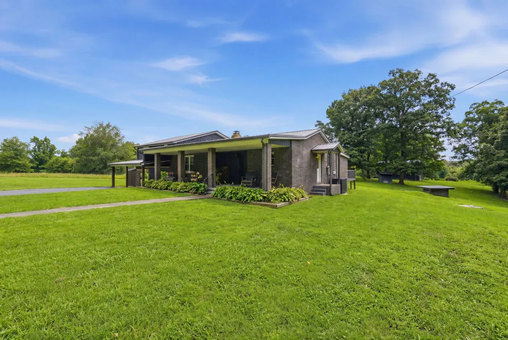745 Lois Ridge Rd Lynchburg, TN 37352